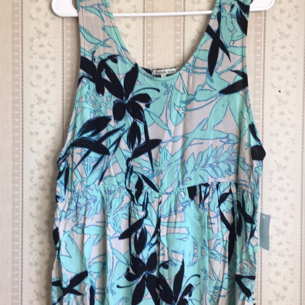 BNWT!!! Charlotte Russe floral romper. Size L